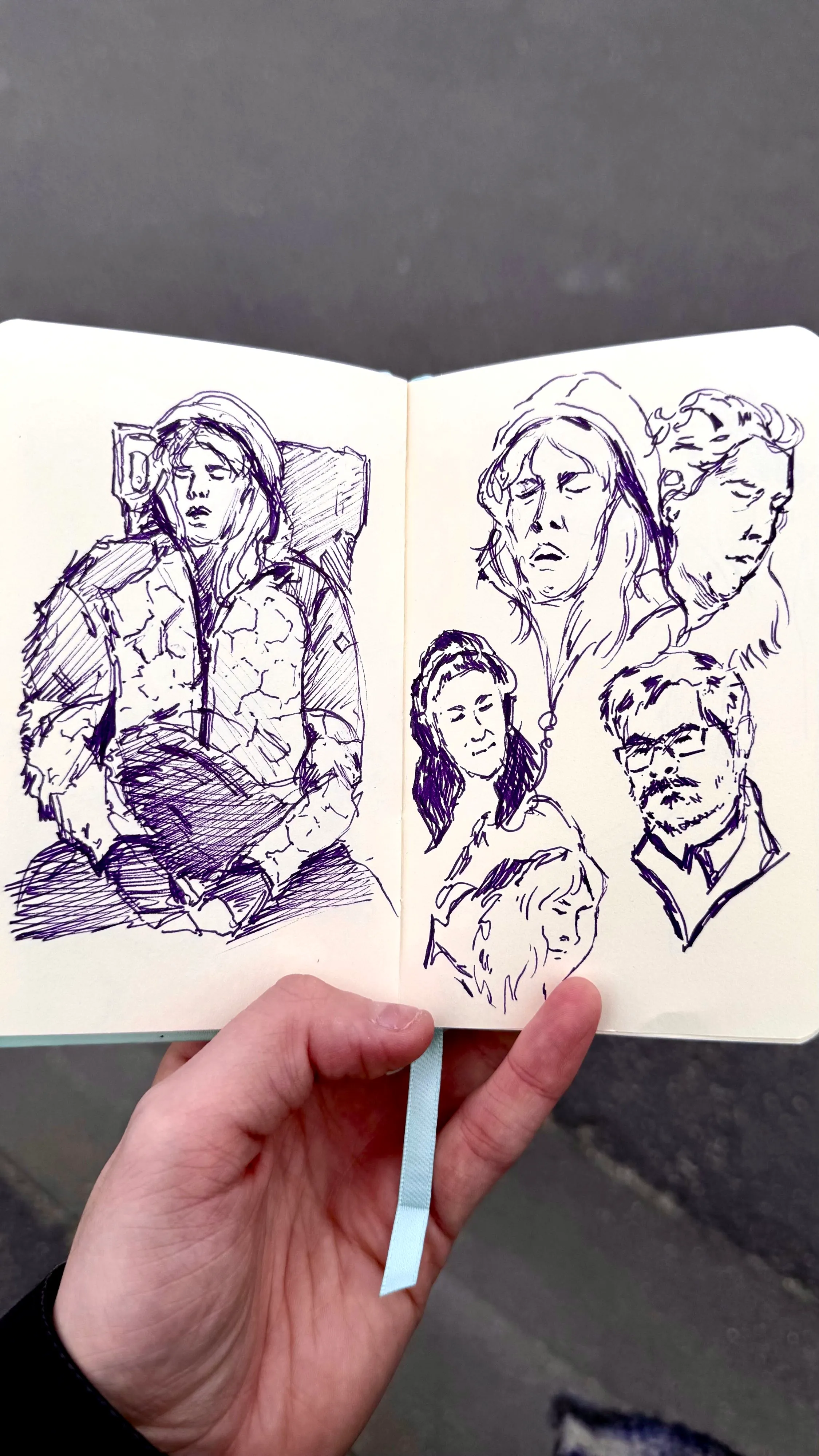 Page de carnet de croquis d'Anne Leblanc — 9